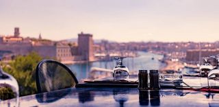 diners romantiques en terrasse de marseille Le Chalet du Pharo