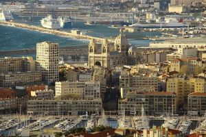 location de ferrari sur marseille Sixt Rent a Car