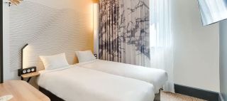 offre un emploi de serveur avec hebergement marseille B&B HOTEL