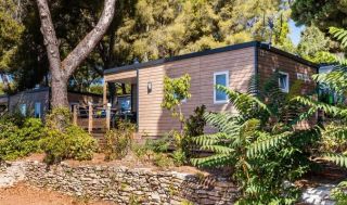 campings bungalows bon marche marseille Camping Marvilla Parks - La Baie Des Anges