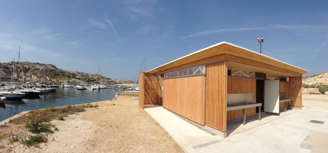 maisons en bois a arboles de marseille Triangle