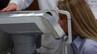 Diagnostic de sécheresse oculaire avec le système LipiView