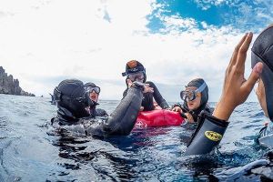 cours pour debutants en plongee sous marine marseille DUNE Marseille - Centre de plongée à Pointe Rouge